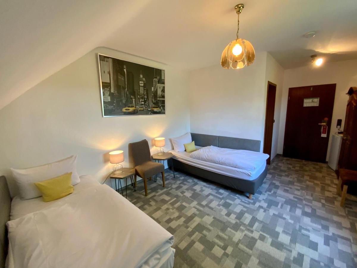 Hotel Attache