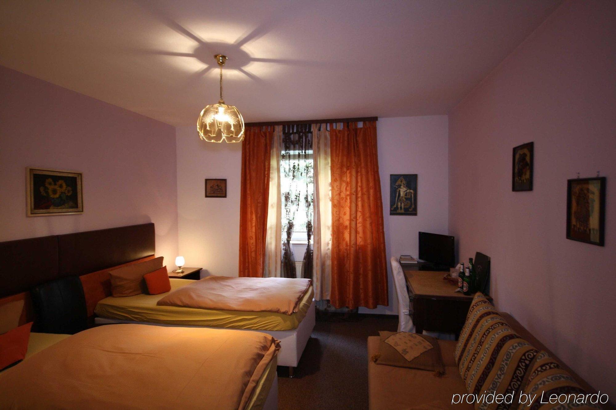 Attaché 3* Raunheim